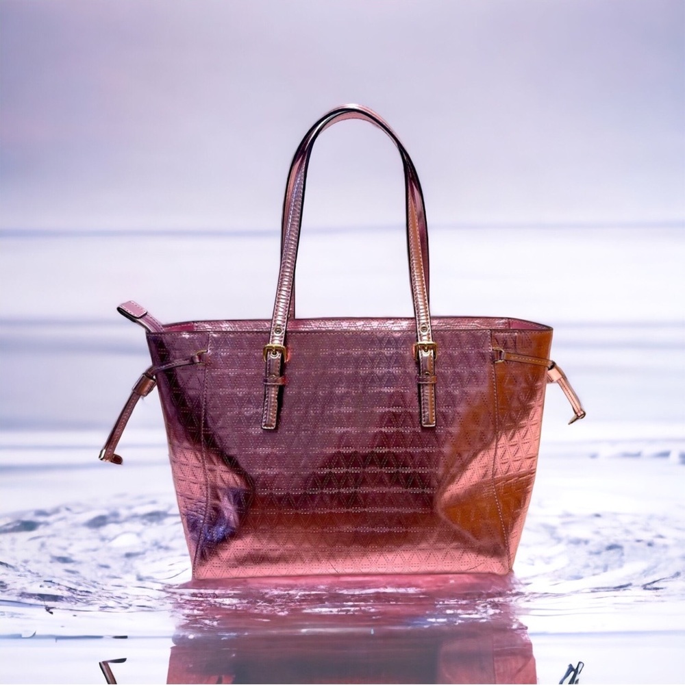 Michael Kors Voyager Specchio Pink Leather Voyager Tote. OS LARGE Barbie Bag! - Picture 3 of 12